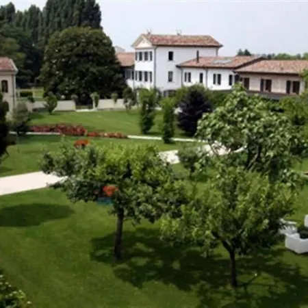 Hotel Fossa Mala *