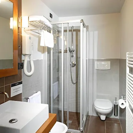 Hotel Fossa Mala Отель Fiume Veneto