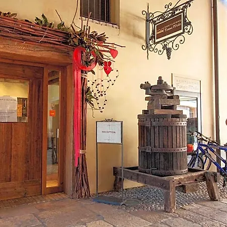 Fossa Mala Hotel *